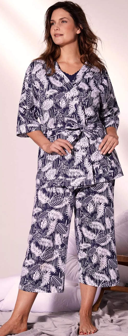 Krátký dámský kimono župan a tříčtvrteční pyžamové kalhoty