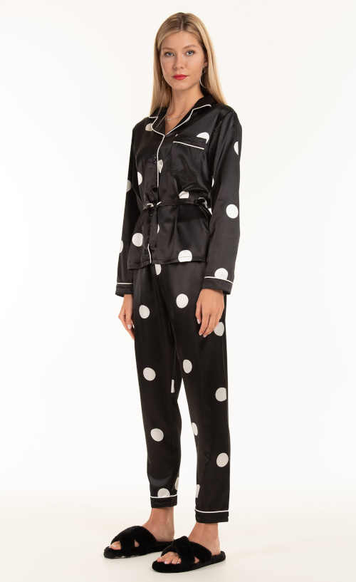 puntíkaté dámské saténové pyžamo